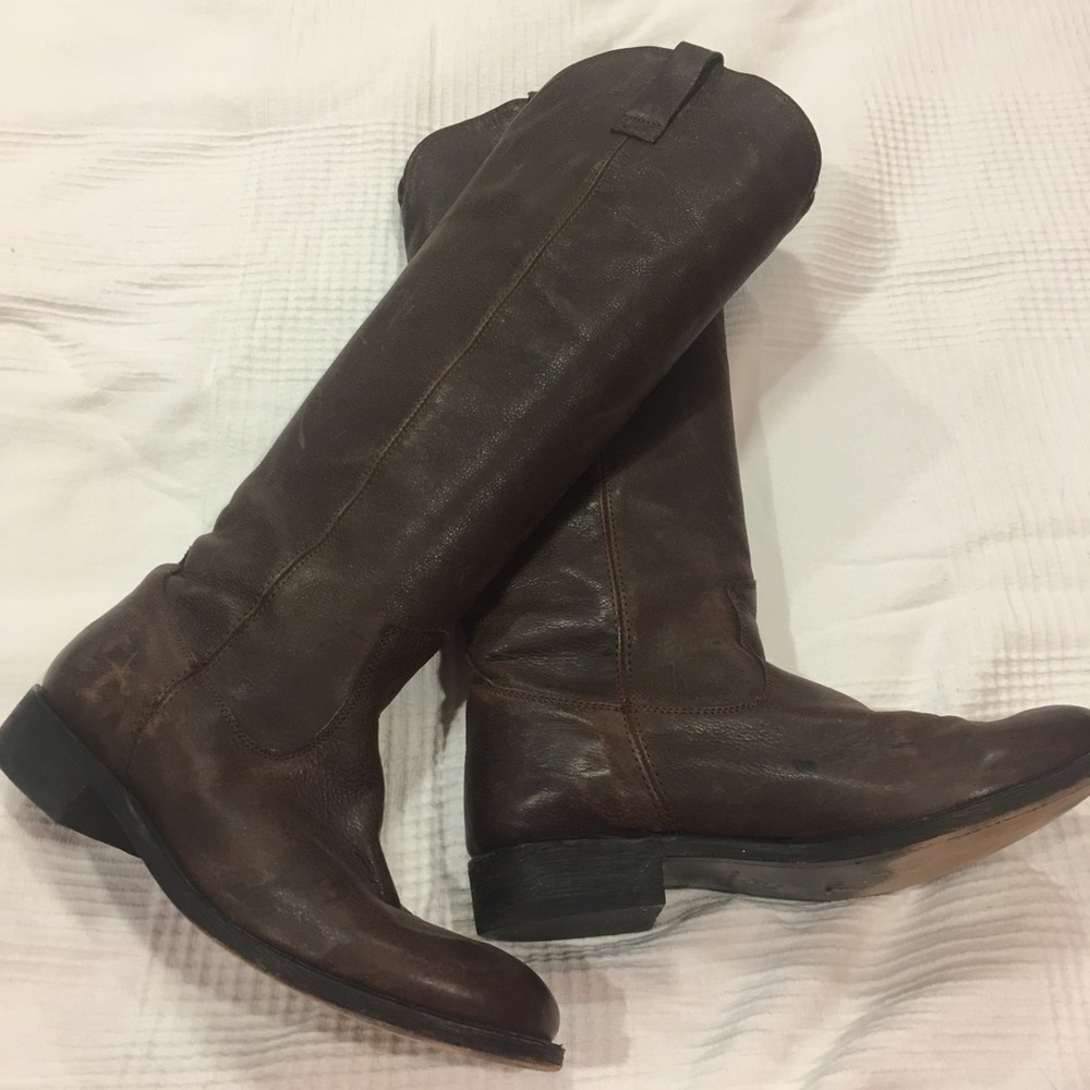 Brown leather knee-high boots. 8.5
